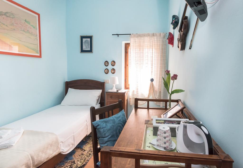 B&B Cantico Delle Creature Assisi Kültér fotó