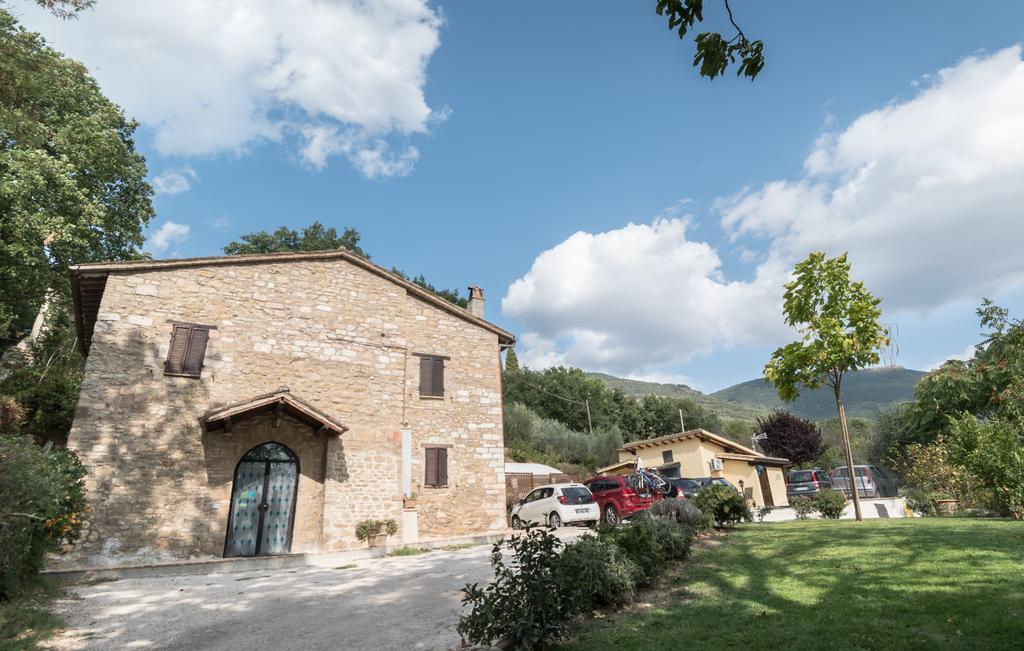 B&B Cantico Delle Creature Assisi Kültér fotó